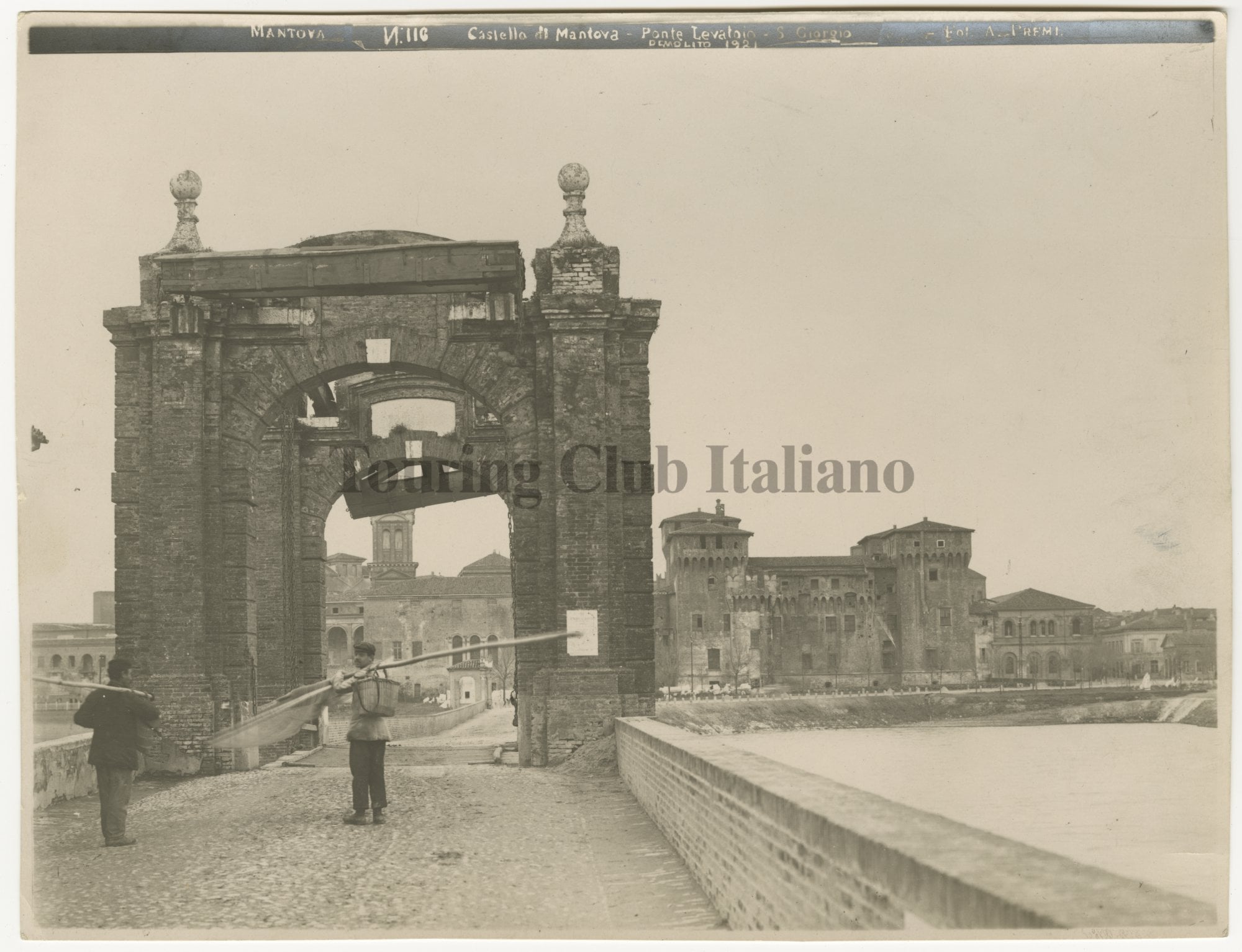 Il ponte levatoio di San Giorgio a Mantova, [1910]