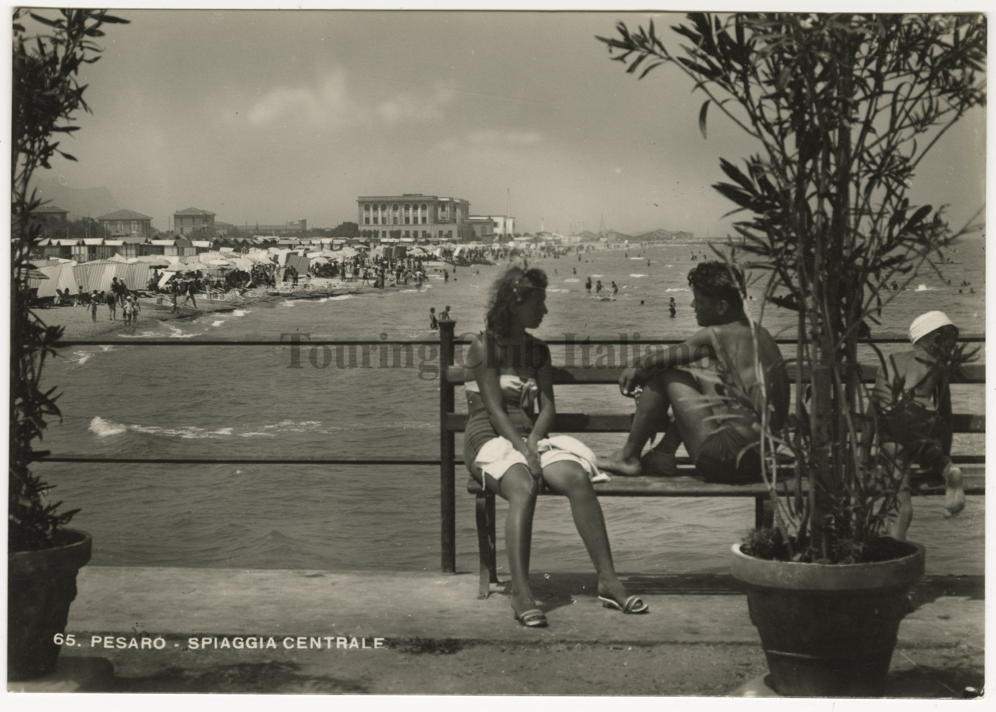 Spiaggia centrale di Pesaro, [ca. 1940]