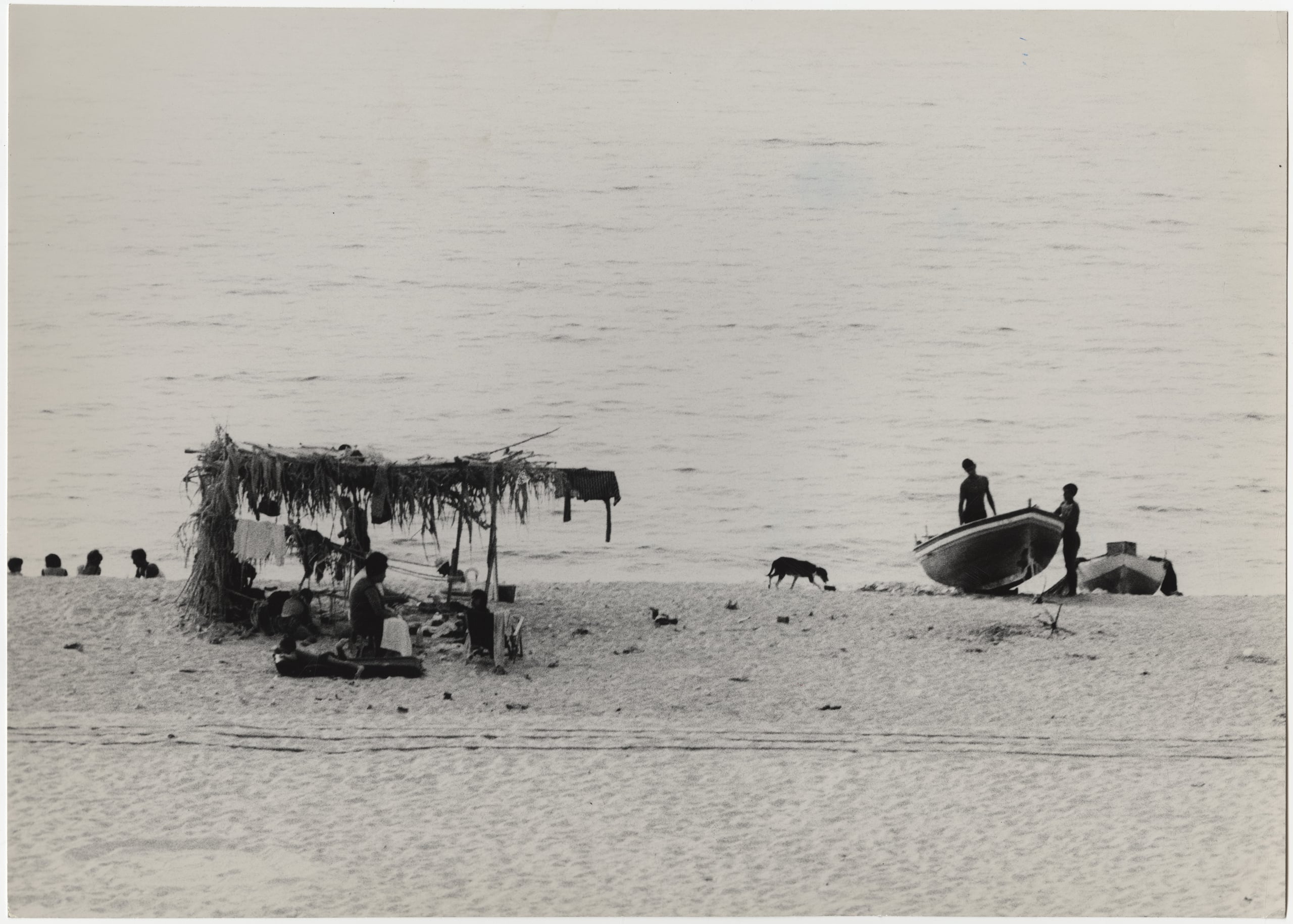 Spiaggia nei pressi di Crotone, [1967]