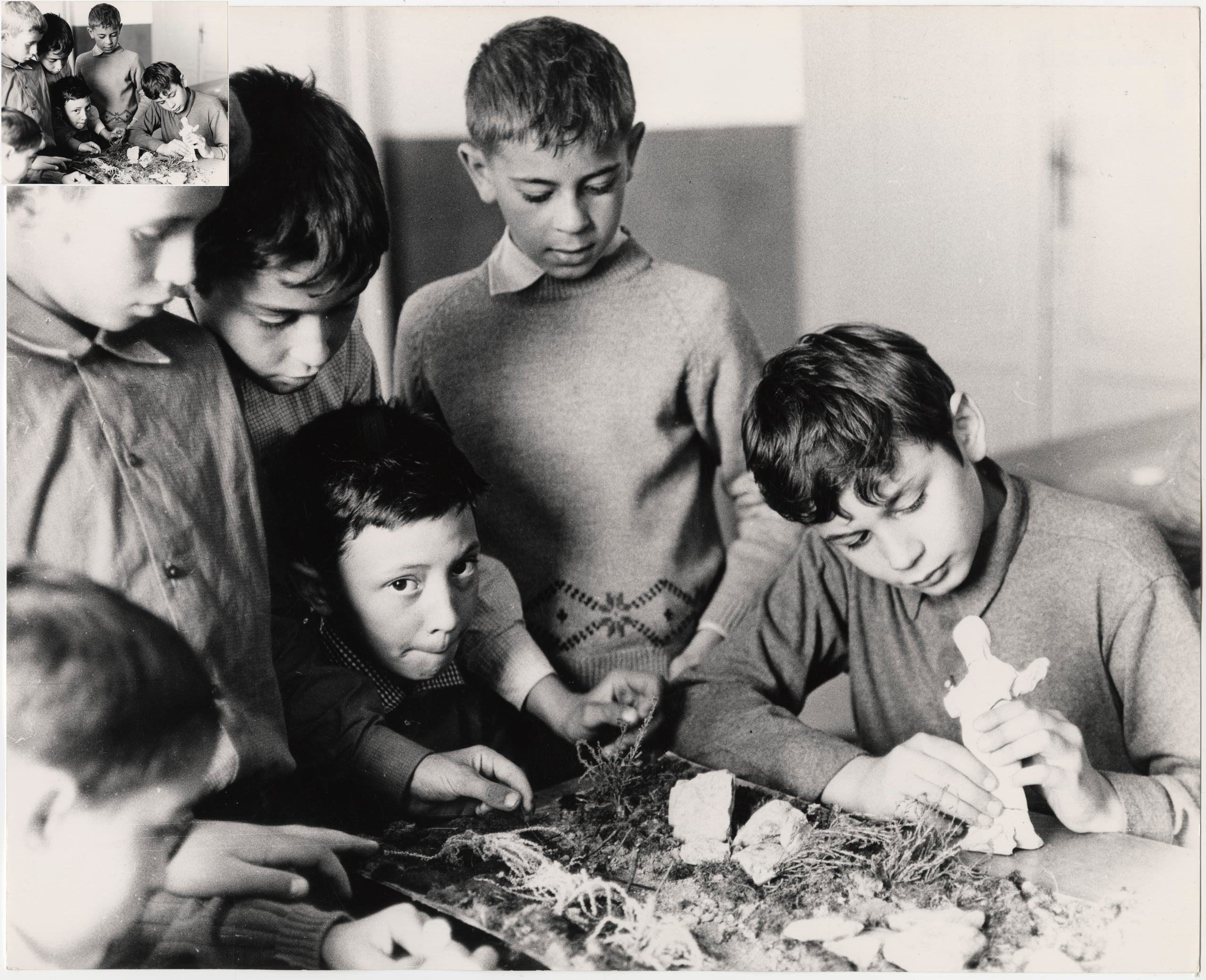 Momenti ricreativi al Villaggio Alpino del Touring, 1969