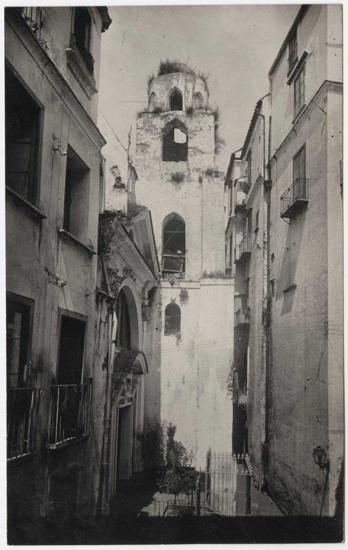 Il campanile della Chiesa di Sant'Andrea a Salerno, ca. 1930