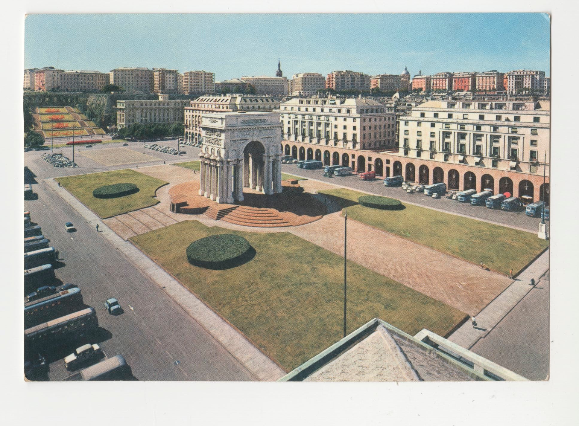 Genova: Piazza Vittoria e il Monumento ai Caduti, 1968