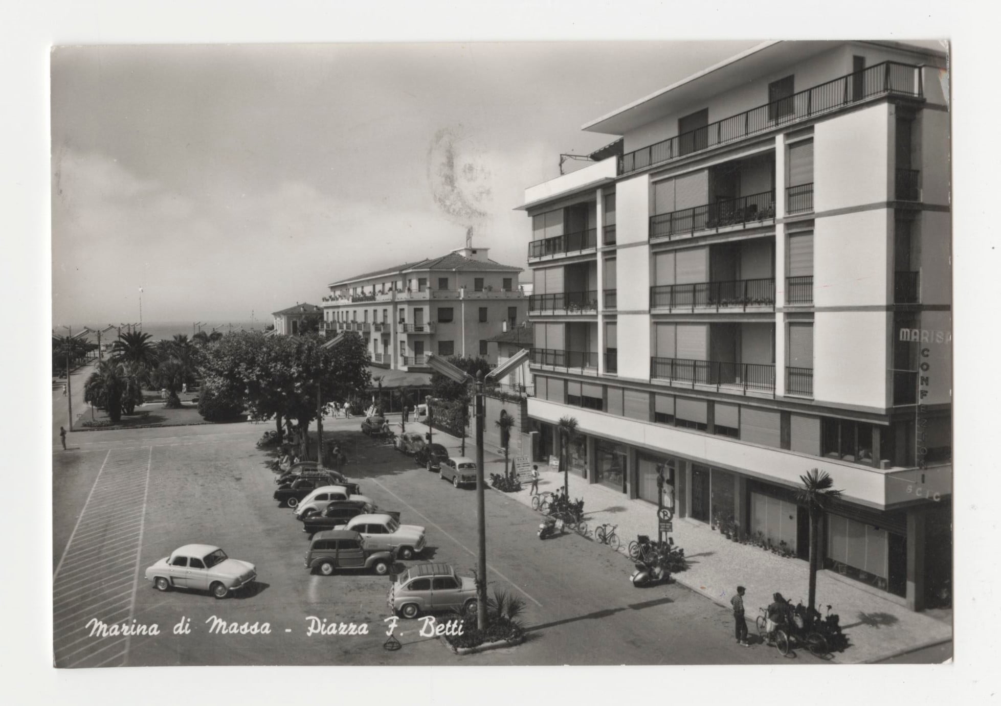 Piazza Betti, Marina di Massa, 1961