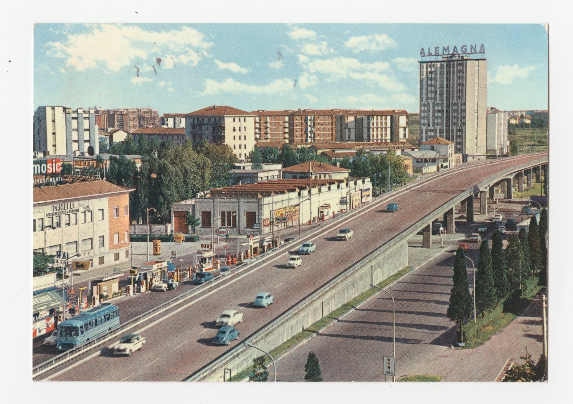 Il ponte per l'autostrada a Milano, 1963