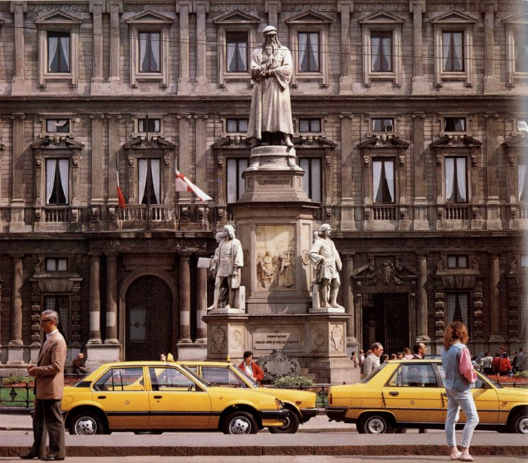 Piazza Scala, Milano, 1984, Francesco Radino